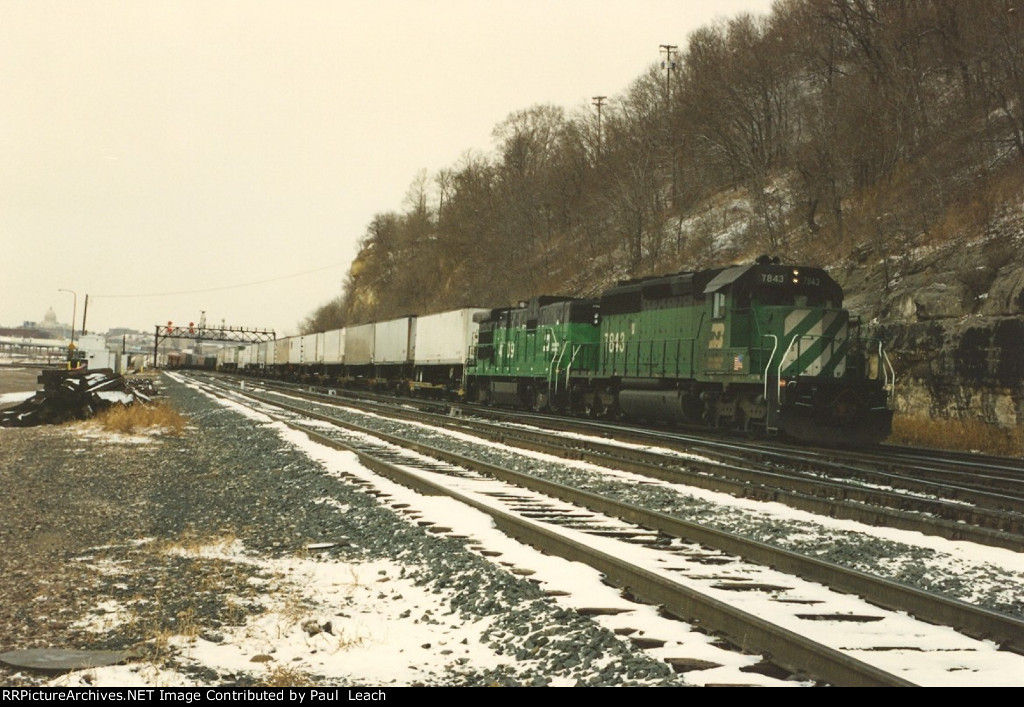 Intermodal cruises east